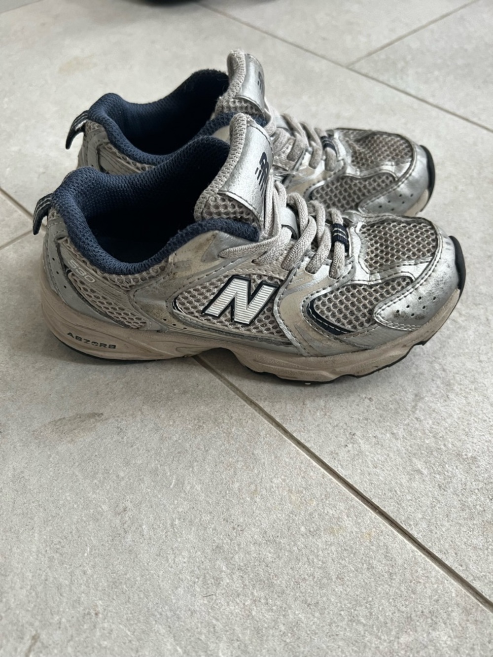 New Balance Kids Silver Mesh Sneaker 530